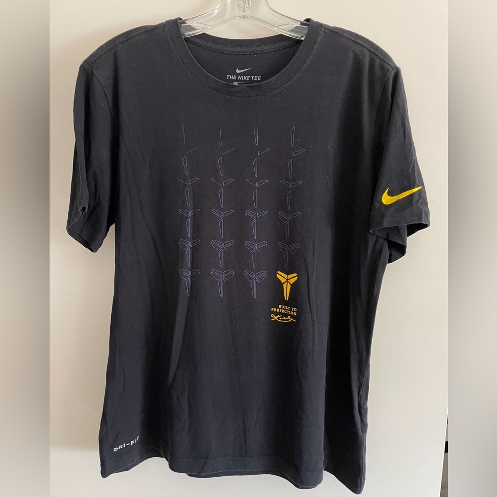 Kobe Bryant Dri Fit Tshirt Size Large
